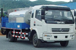 西筑沥青洒布车